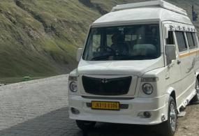 Kashmir Taxi Tour Package 